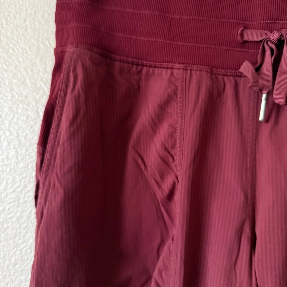 Lululemon Dance Studio Mid-Rise‎ Joggers Sz 10